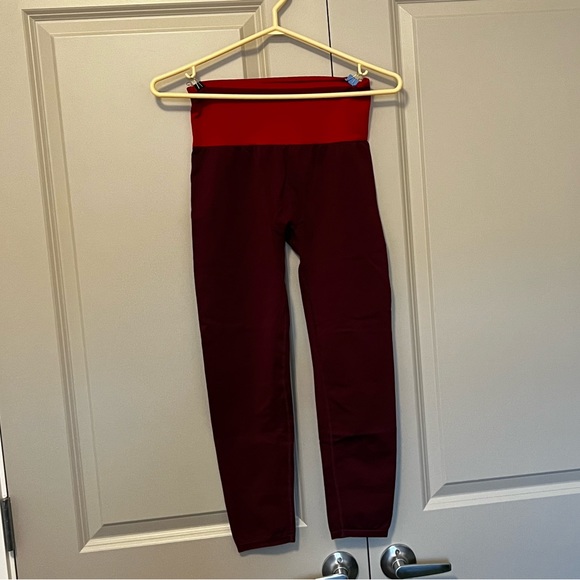 Fabletics 3-piece SEAMLESS set - Picture 6 of 10